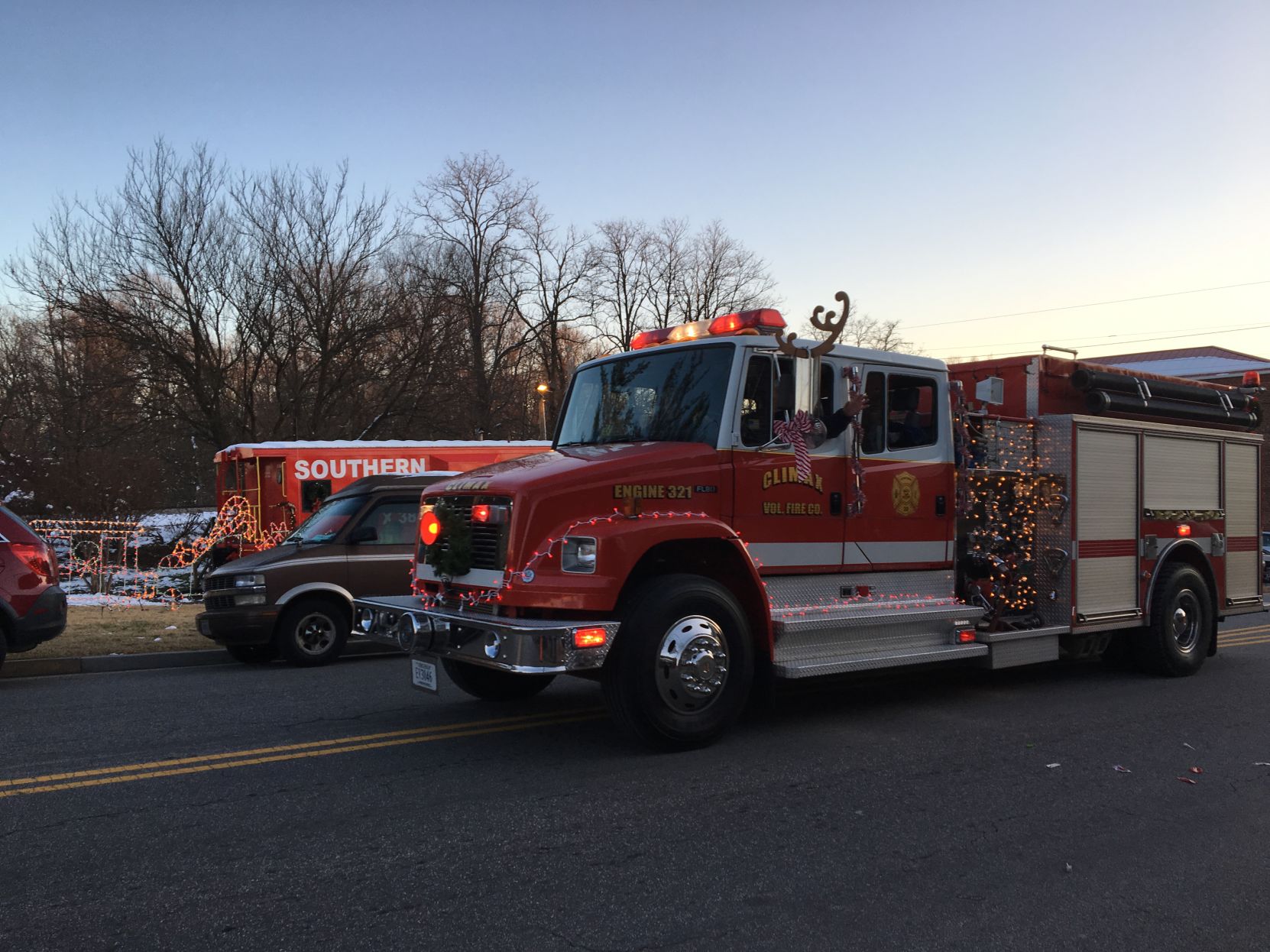 DRB 1211 Parade 28.JPG